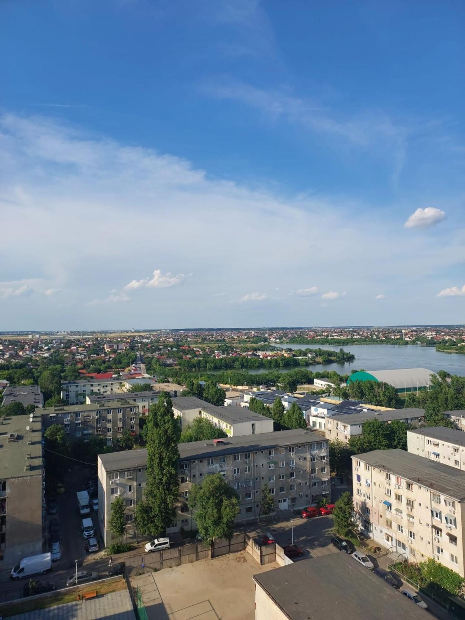 Panorama Mega Apartament Pantelimon Bucharest Exterior photo